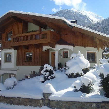 Ferienwohnung Gertraud Und Peter Geisler Finkenberg Exterior photo