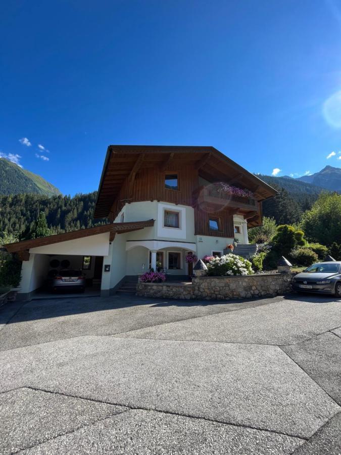 Ferienwohnung Gertraud Und Peter Geisler Finkenberg Exterior photo