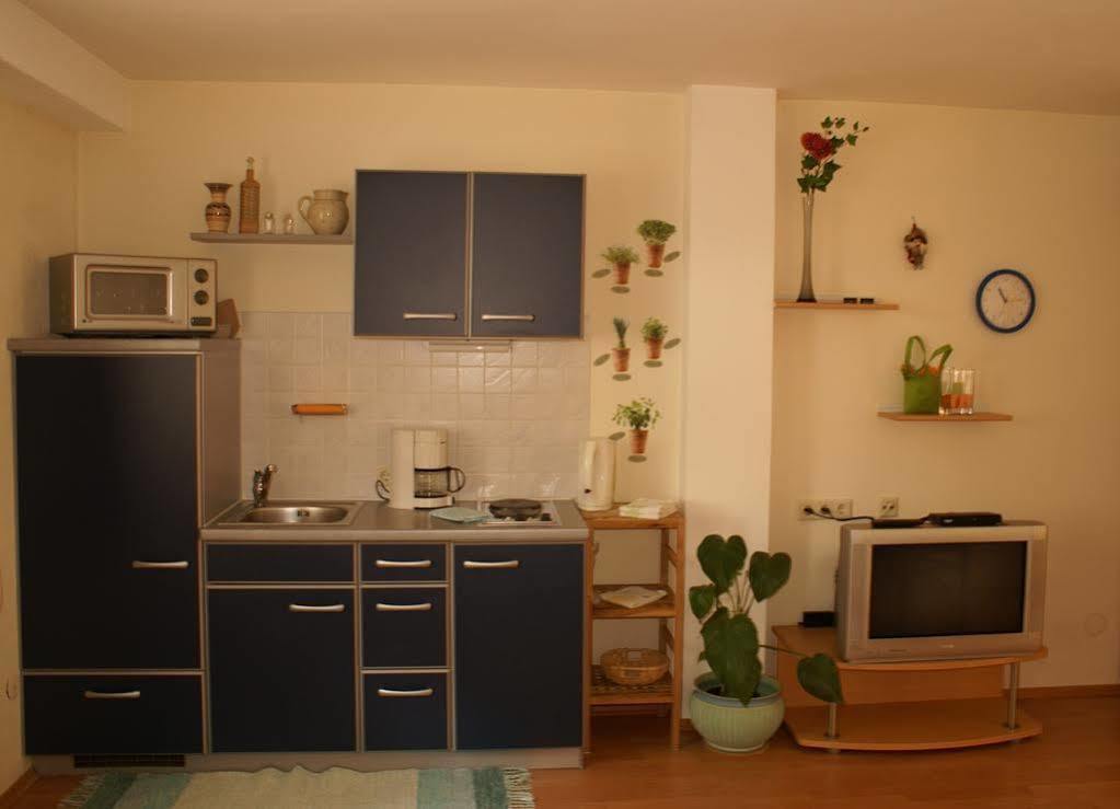 Ferienwohnung Gertraud Und Peter Geisler Finkenberg Exterior photo
